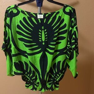 Simply Sisters Vibrant Green and Black Floral Women's Hawaiian Blouse